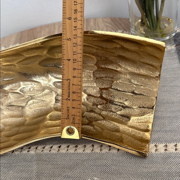Rectangular Gold Textured Decorative Bowl - Picture 6 of 8